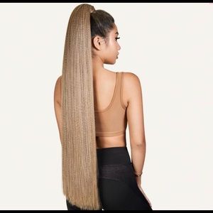 INH Ariana pony tail ponytail extension